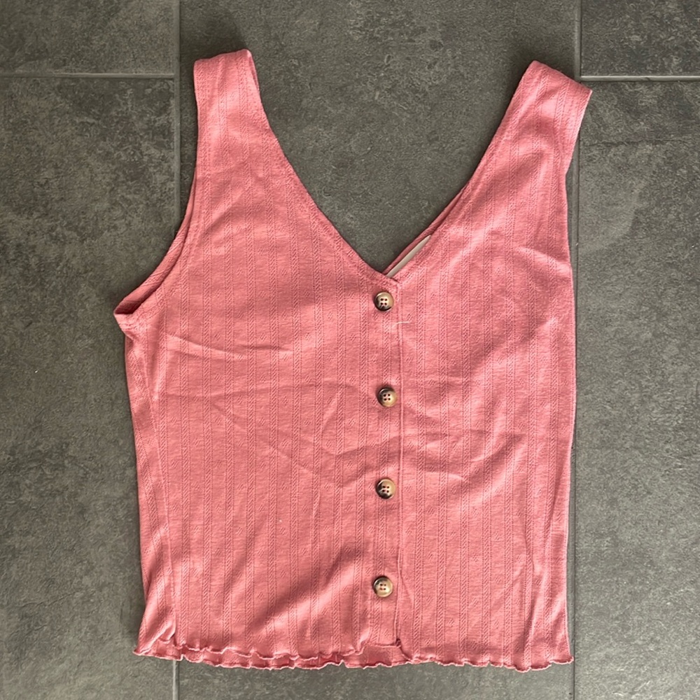 Cute pink sleeveless shirt